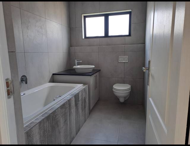 3 BEDROOM DUPLEX FOR SALE IN SEA BREEZE